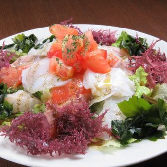 海の幸たっぷり梅サラダ