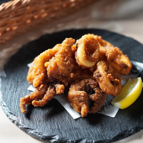 イカのから揚げレモン添え