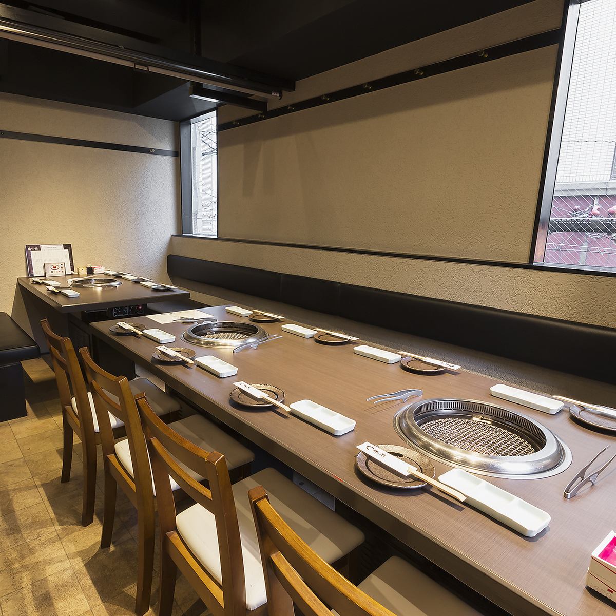 All seats are completely private rooms, so you can enjoy your meal without worrying about your surroundings.