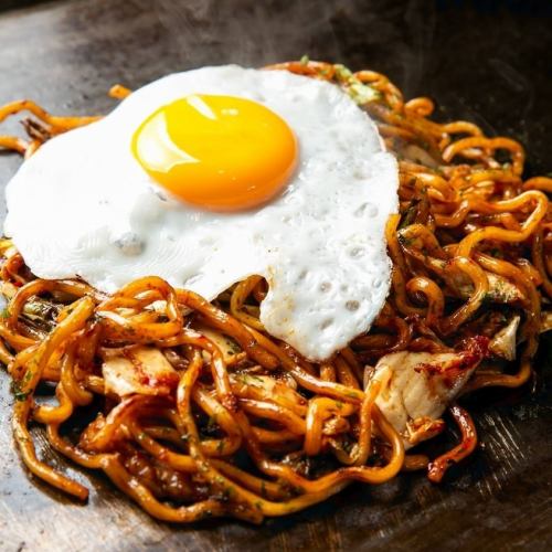 Meat fried noodles