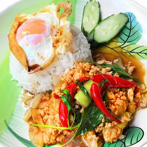 本場の現地コックの料理
