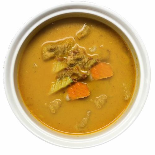 ゲーンマッサマン(南タイ風牛肉カレー)