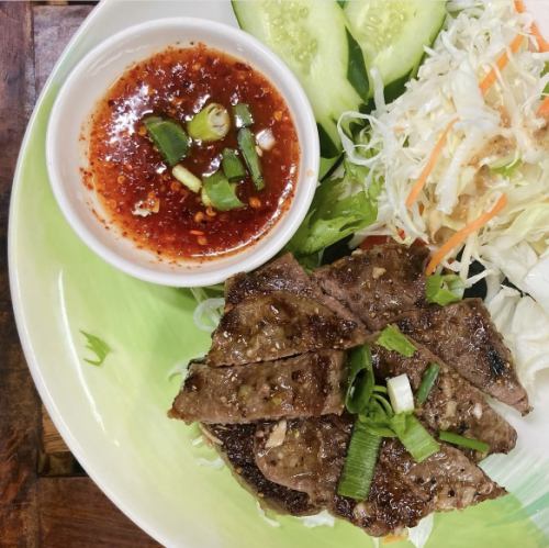 ビステッキサピ(黒毛和牛のバリ風ステーキ)