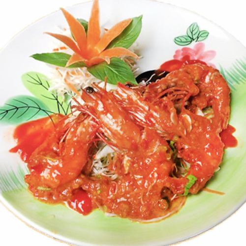 ウダンバラドゥ（海老のチリサンバルソース煮）（バリ）