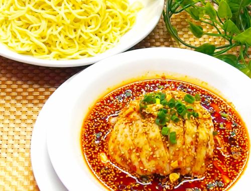 よだれ鶏の冷麺★★/☆
