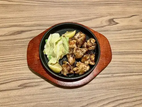 鶏もも塩レモン鉄板焼き