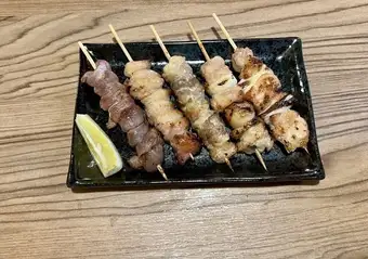 イカ丸焼き/串焼き盛り合わせ5本