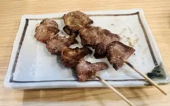 豚タン串2本
