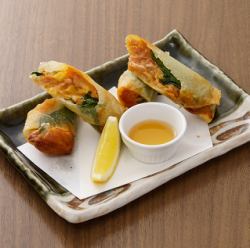 One green onion spring roll