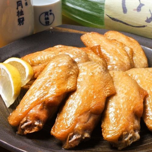 Starting with Nagoya's famous chicken wings, special chicken dishes and local sake