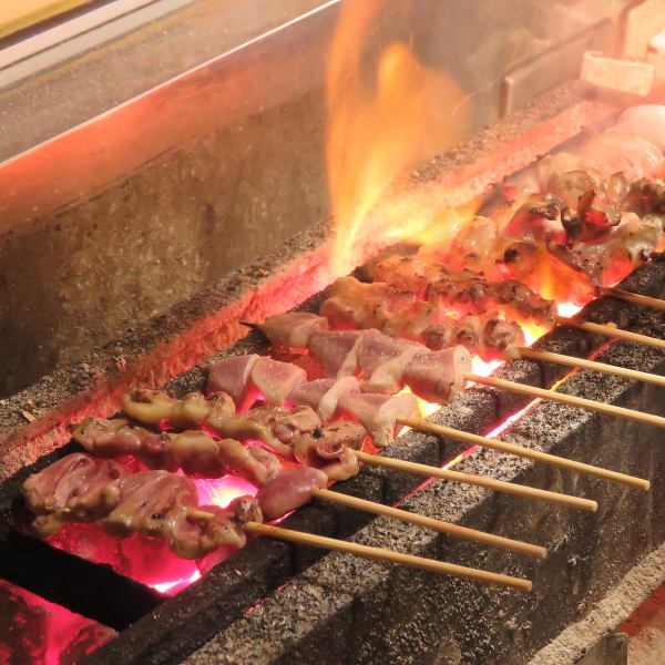 A lot of yakitori using fresh ingredients such as the rare part "white liver"...