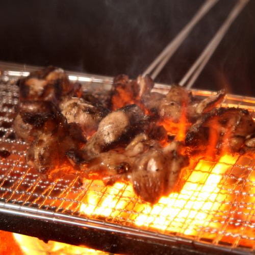 在名江市內，可以充分享受食材的美味，品嚐特別的烤菜！