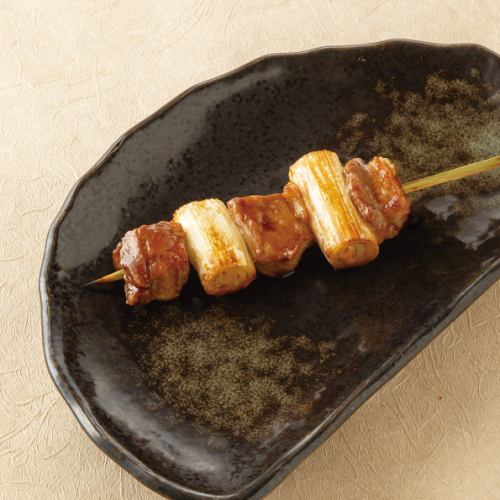 Duck skewer with green onions (with sauce or salt)