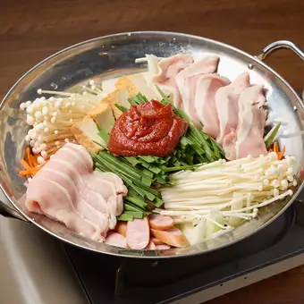[All-you-can-drink included] Recommended for year-end and New Year parties | Signature Korean Budae Jjigae Hot Pot Course 4,500 yen