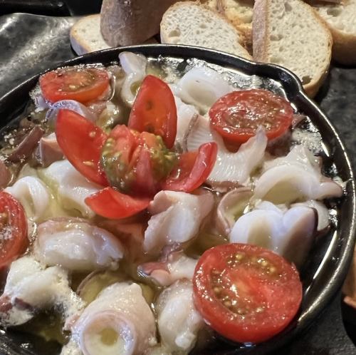 水蛸のアヒージョ