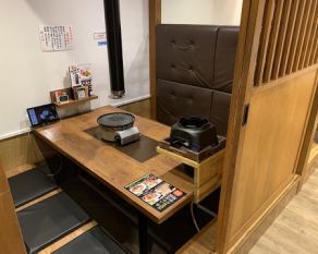 A private room with horigotatsu seating for 3 to 6 people.It's popular, so please make a reservation early♪