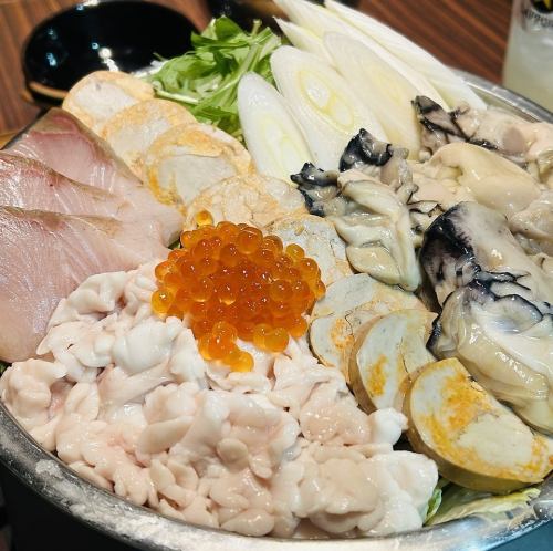 海鮮たっぷり贅沢な痛風鍋 【2人前4500円（予約制）】