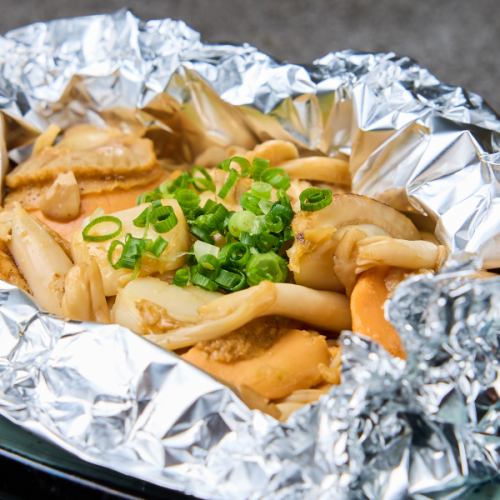 ホタテときのこのガリバタホイル焼き