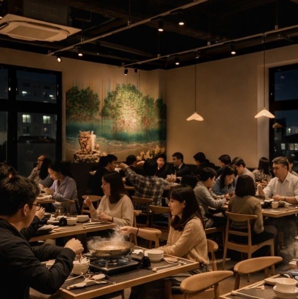 テーブル席。誕生日や記念日等のサプライズご演出もサポートいたします。《接待、デート、女子会等》石垣牛のしゃぶしゃぶでディナーコースをお楽しみ頂けます。