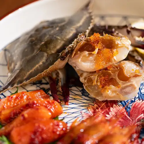 贅沢な韓国料理が味わえる