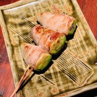 Avocado pork skewer