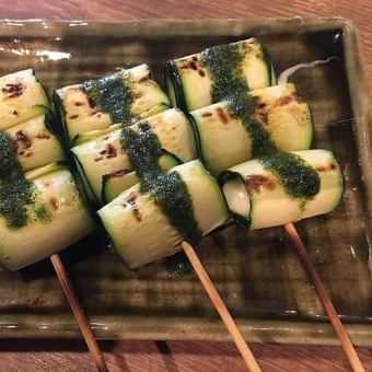 Mozzarella zucchini skewers