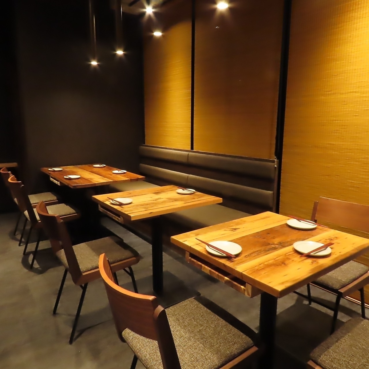 Enjoy a special time in a stylish setting with delicious food!