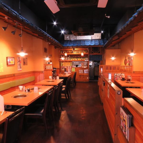 It has a Korean atmosphere, and the interior is clean and calm.It is also popular with female customers, so it is recommended for girls-only gatherings, dates, and anniversaries.It is also ideal for dining with family and friends, and for various banquets.
