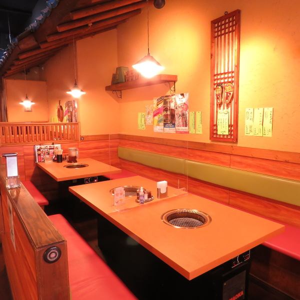 The spacious interior is also recommended for banquets, girls-only gatherings, birthdays and anniversaries! We have created an interior that is easy for locals and tourists to visit ★ Feel free to visit for the first time Please feel free to contact the store for reservations and requests.