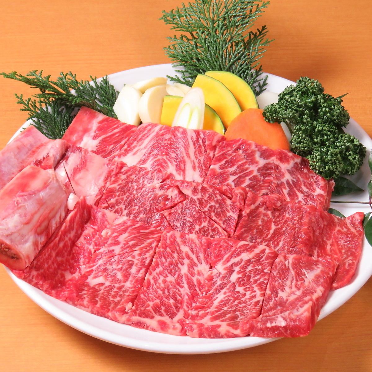 You can enjoy delicious meat with yakiniku ◎
