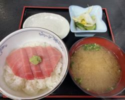 中份肥金枪鱼盖饭（迷你）