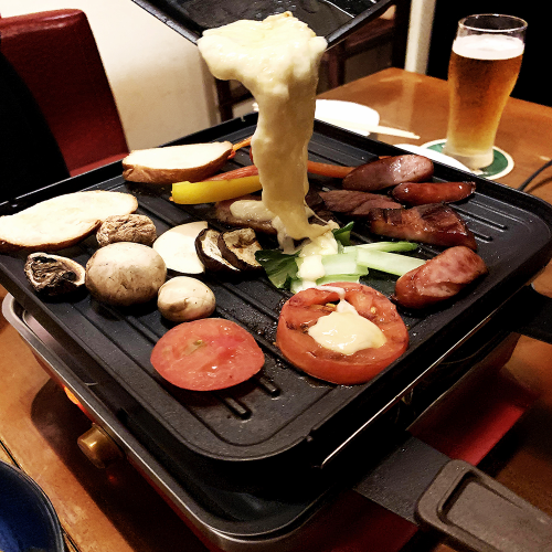 今晚和大家一起聚会 ☆ Raclette 蘸酱