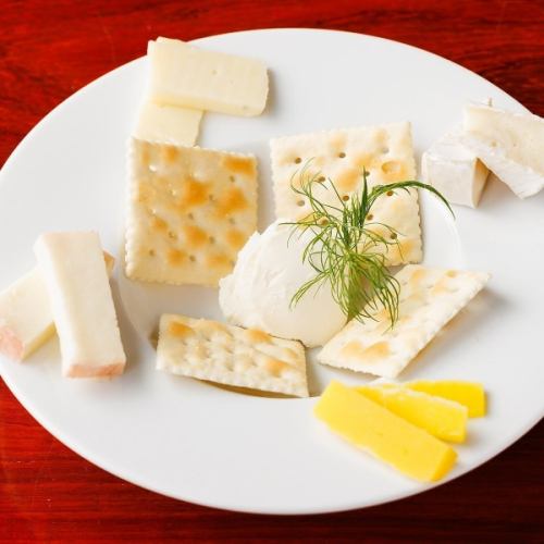 チーズ盛り合わせ4種