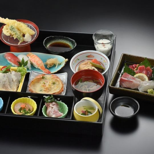 【ランチ】御膳やお重、定食や麺類等お食事充実