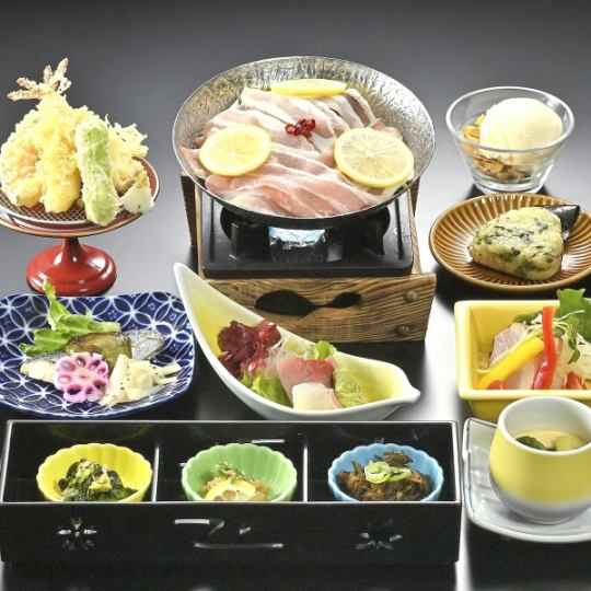 春宴会【会席】豚バラレモン小鍋に刺身盛り、サゴシ味噌焼きや天ぷら盛り等《120分飲み放題付》