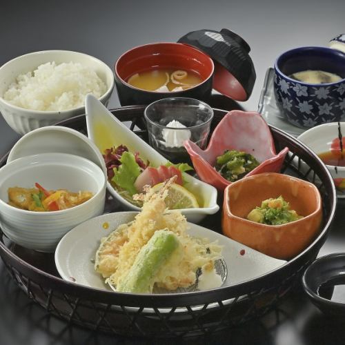 【季節の選べる御膳】メイン料理が選べる十徳やのおすすめ御膳《当日予約OK》