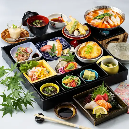 慶弔《夏》【極み御膳(梅)】豚バラチゲ小鍋や刺身、海老と野菜天ぷら等《ランチ・ディナー》