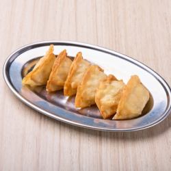 揚げ餃子（6個）
