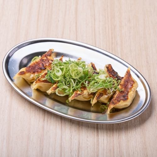 Salt and green onion dumplings (6 pieces)