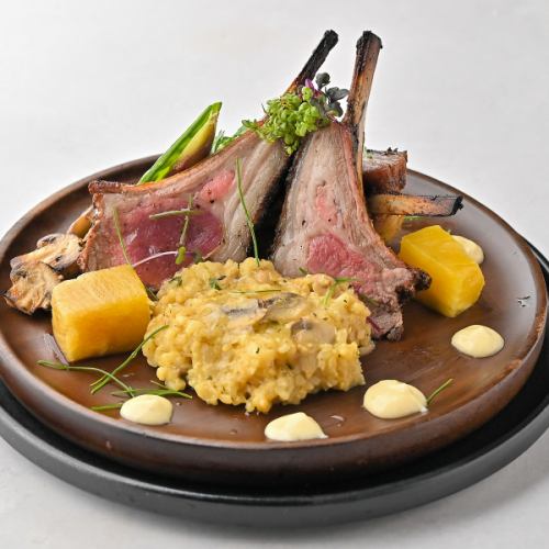 旨みたっぷりの肉料理