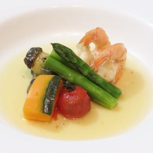 Braised shrimp and seasonal vegetables