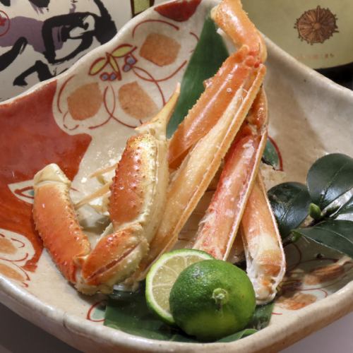 Boiled fresh red snow crab