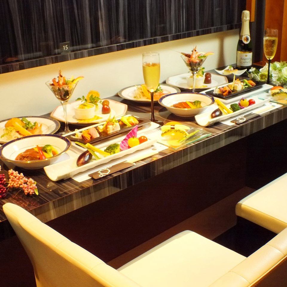 2人の時間を大事に出来るカップルシートで素敵な夜を…