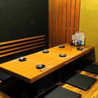 A private room with horigotatsu (sunken kotatsu table) seats for 6 people. I want to order! For those who want to drink a lot of drinks, we also have an all-you-can-drink option.Please enjoy our carefully selected dishes and sake.