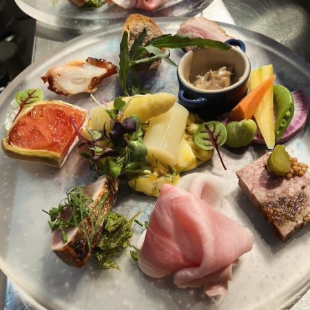 【ランチ/5品】お肉料理もついて、お昼から大満足！税込4,900円のランチフルコース