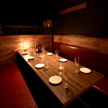 A private room filled with the warmth of wood♪ A private room with the warmth of indirect lighting provides a space where you can relax and unwind.Please use it not only for meals, but also for drinking parties, banquets, girls' parties, etc.