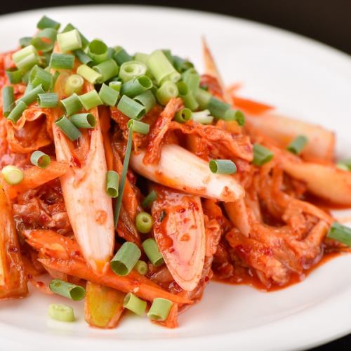 Stir-fried iron plate pork with kimchi