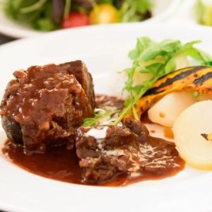 Braised beef cheek with goulash sauce