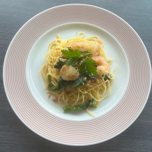 Peperoncino with crispy and peeled shrimp