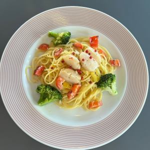 Scallop cream pasta